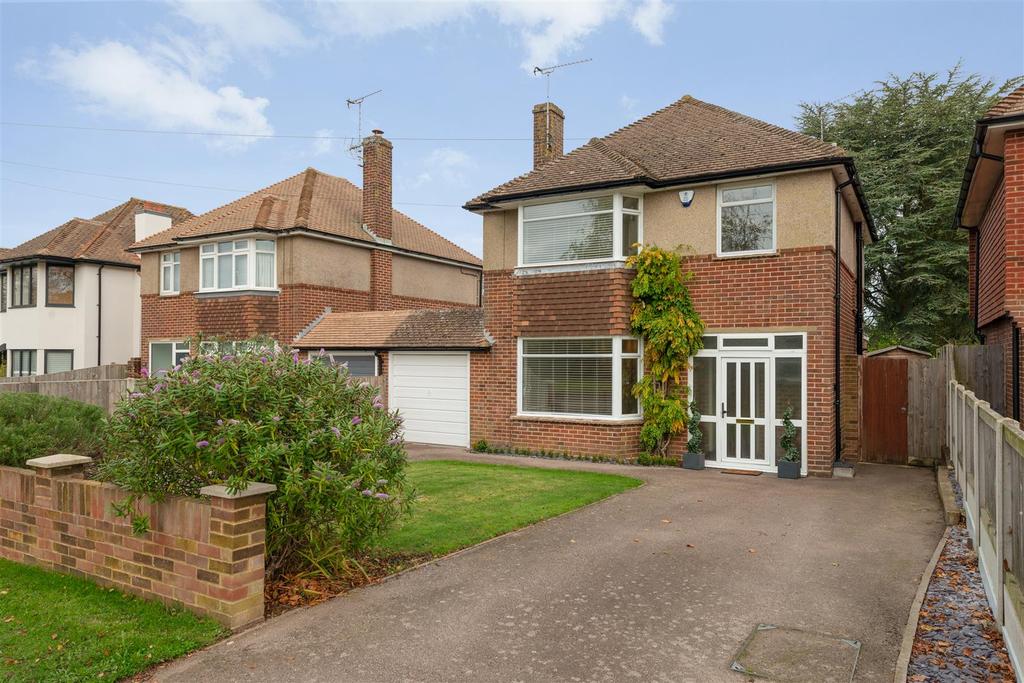 New Dover Road, Canterbury 3 bed detached house £525,000
