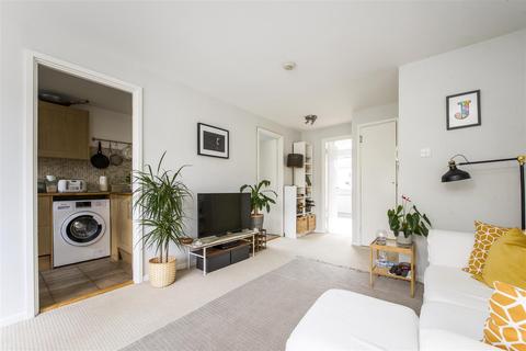 1 bedroom flat for sale - Queens Road, Twickenham