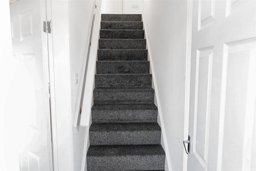 Beechfield, Newton Aycliffe 3 bed terraced house £595 pcm (£137 pw)
