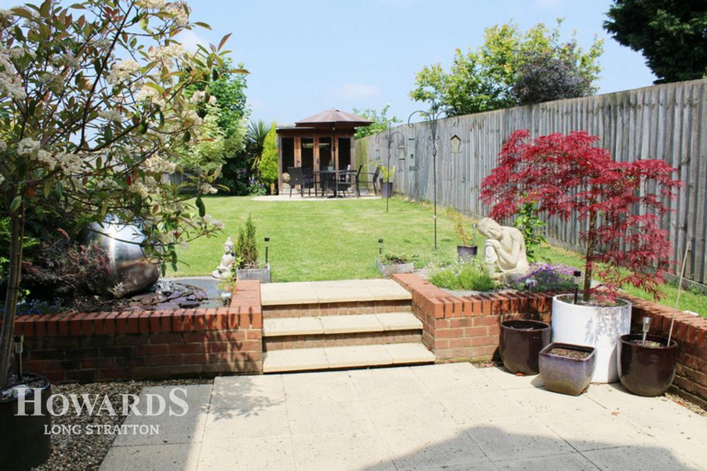 Ashburton Road, Ickburgh 4 bed detached house £450,000