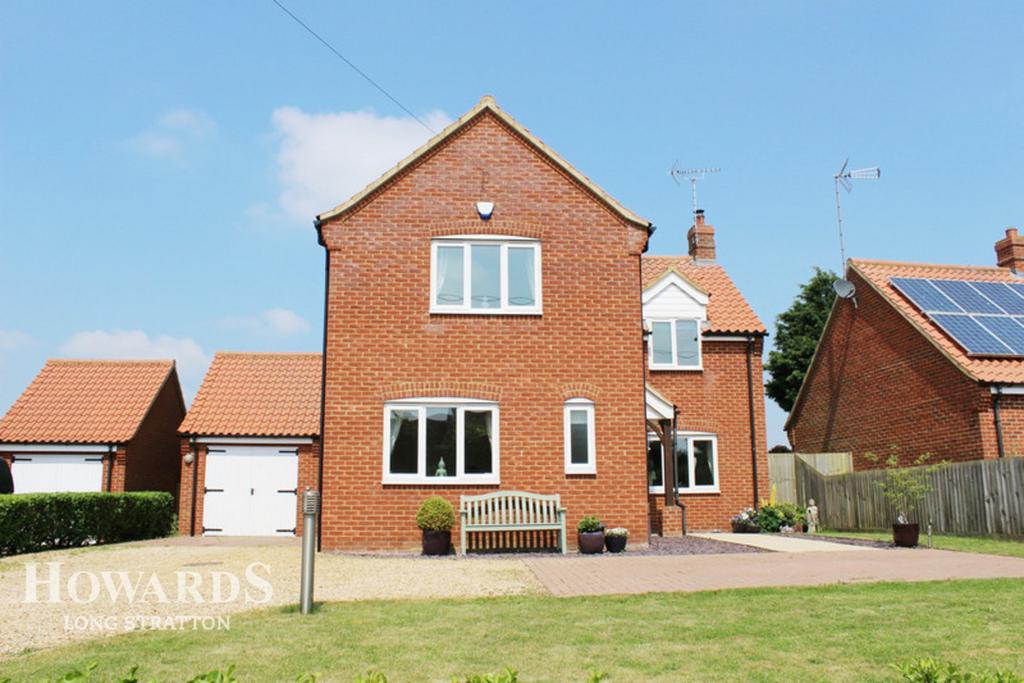 Ashburton Road, Ickburgh 4 bed detached house £450,000