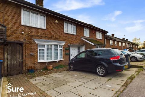 4 bedroom terraced house to rent, Barnacres Road, Hemel Hempstead, Hertfordshire, HP3 8JQ