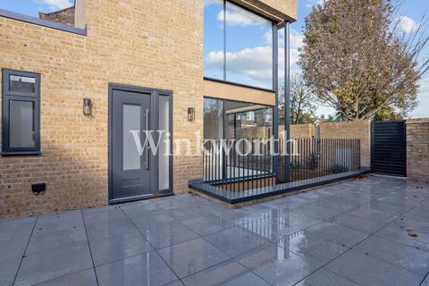 1b Keston Road, London, N17 6PJ