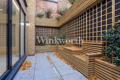 1b Keston Road, London, N17 6PJ