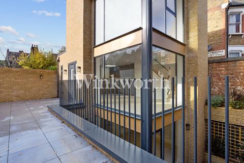 1b Keston Road, London, N17 6PJ