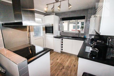 20 Willow Close, Canvey Island, SS8 9HQ