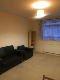 2 bedroom flat to rent - Compton Place, Bordon