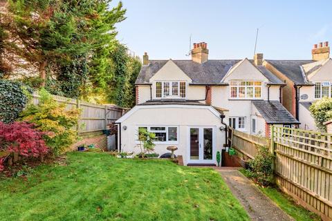 8 Copse Road, Cobham, KT11 2TN