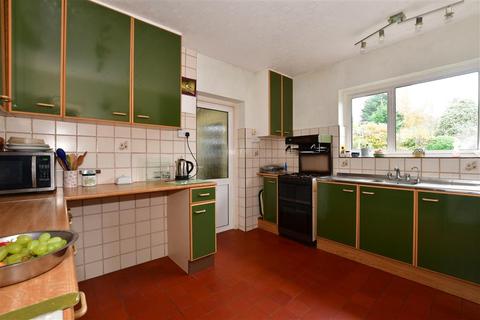 12 Ruden Way, Epsom, KT17 3LN