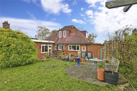 12 Ruden Way, Epsom, KT17 3LN
