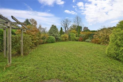 12 Ruden Way, Epsom, KT17 3LN