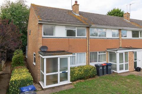 4 bedroom semi-detached house to rent, Bramshaw Road, Canterbury