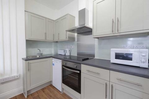 5 bedroom apartment to rent - Holdenhurst Road, Bournemouth, Bournemouth
