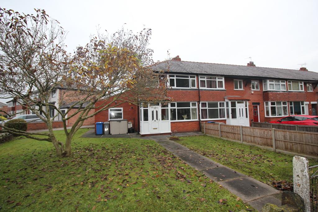 Broadway Davyhulme 3 bed terraced house £265,000