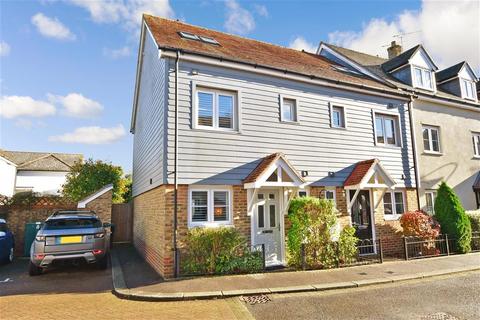 2 Park Side, Epping, CM16 6SS