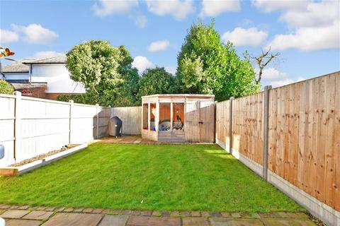 2 Park Side, Epping, CM16 6SS