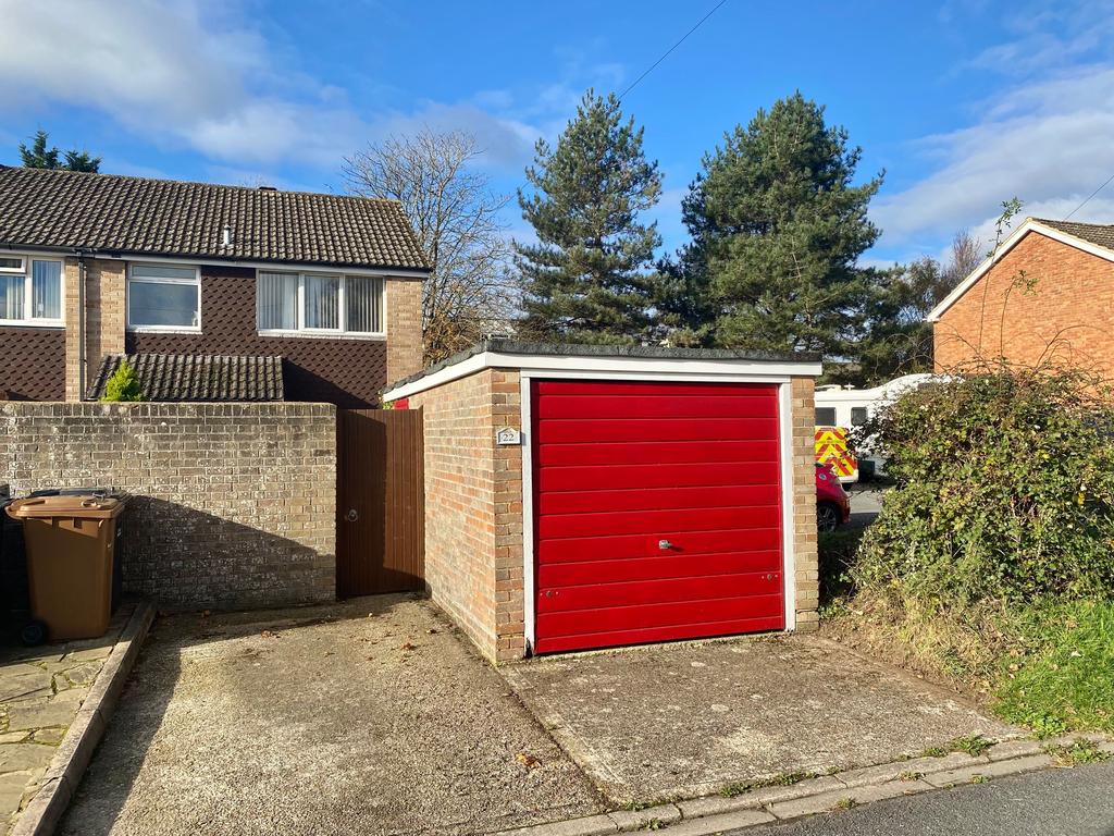 Garage &#43; parking