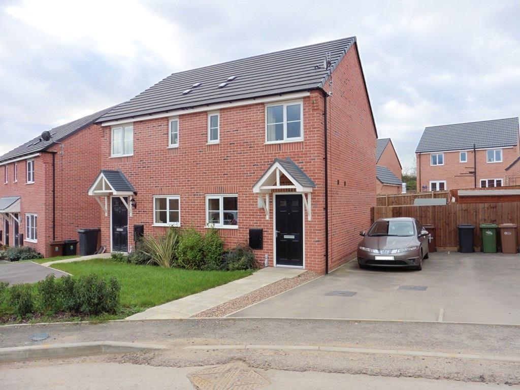 MASON ROAD, MELTON MOWBRAY 2 bed semidetached house £750 pcm (£173 pw)