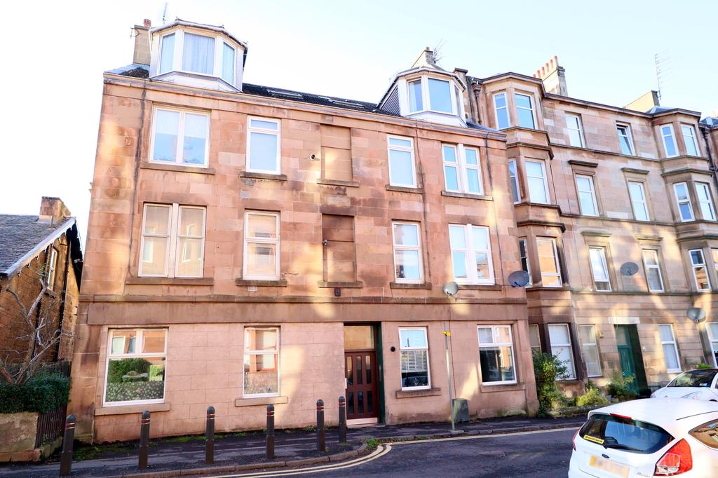 Old Castle Road, Glasgow G44 1 bed flat £82,000