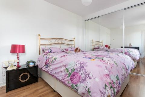 114 Simshill Road, Glasgow, G44 5EN
