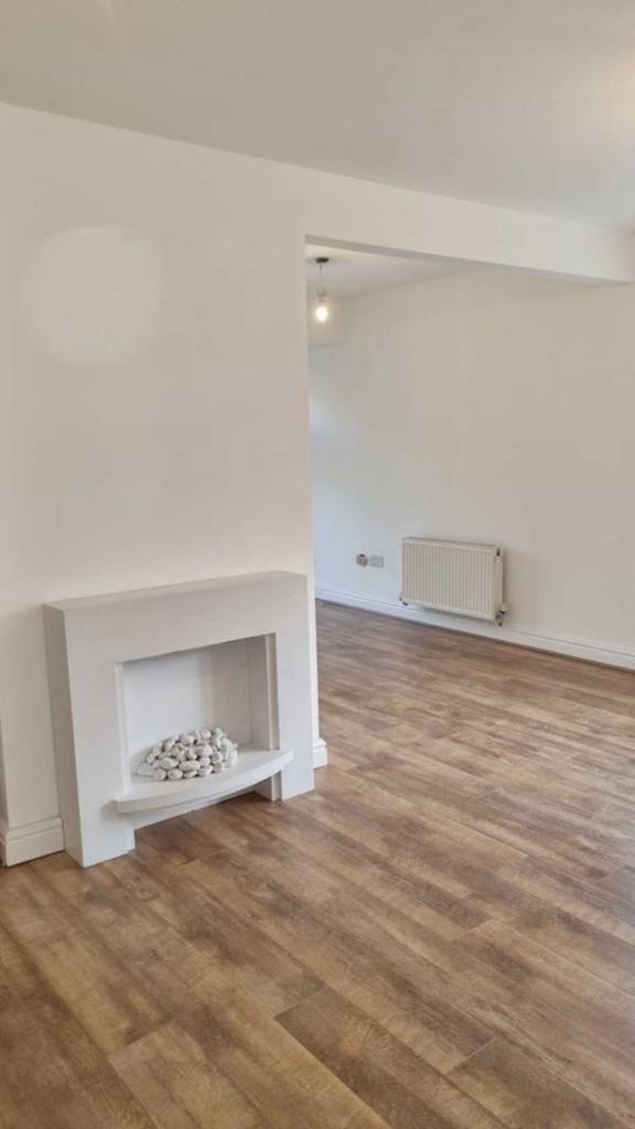 Deansgate Lane, Formby 3 bed detached bungalow £1,350 pcm (£312 pw)