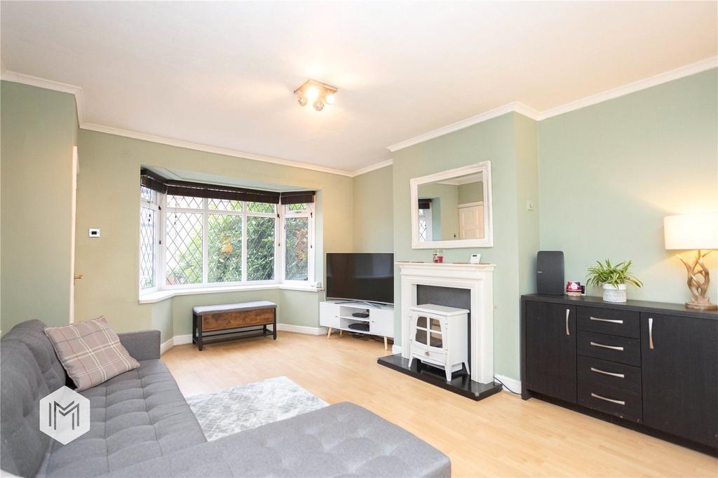 Nuttall Lane, Ramsbottom, Bury, BL0 2 bed semidetached house £240,000