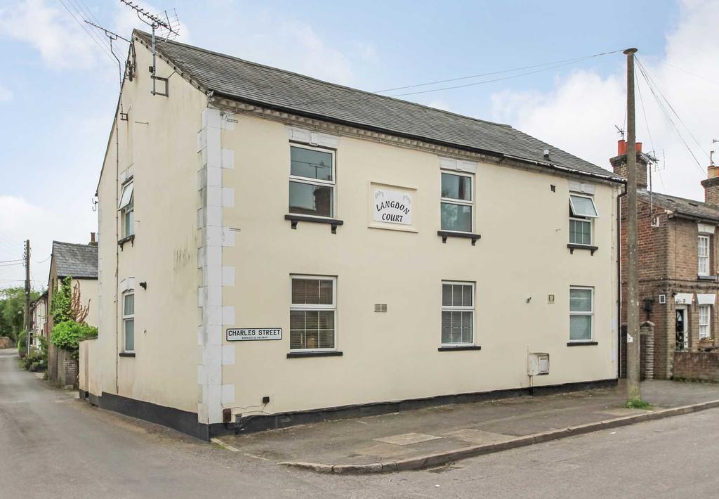 Langdon Court, Charles Street, Tring 1 bed apartment £189,950