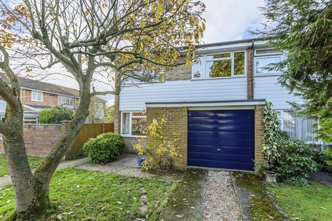 1 Newfield Way, Marlow, SL7 1PN