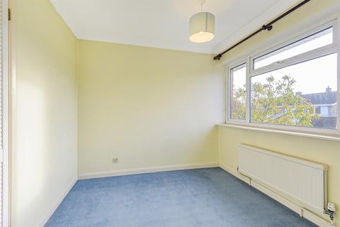 1 Newfield Way, Marlow, SL7 1PN