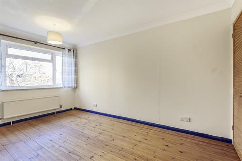1 Newfield Way, Marlow, SL7 1PN