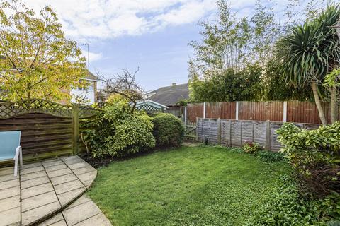 1 Newfield Way, Marlow, SL7 1PN