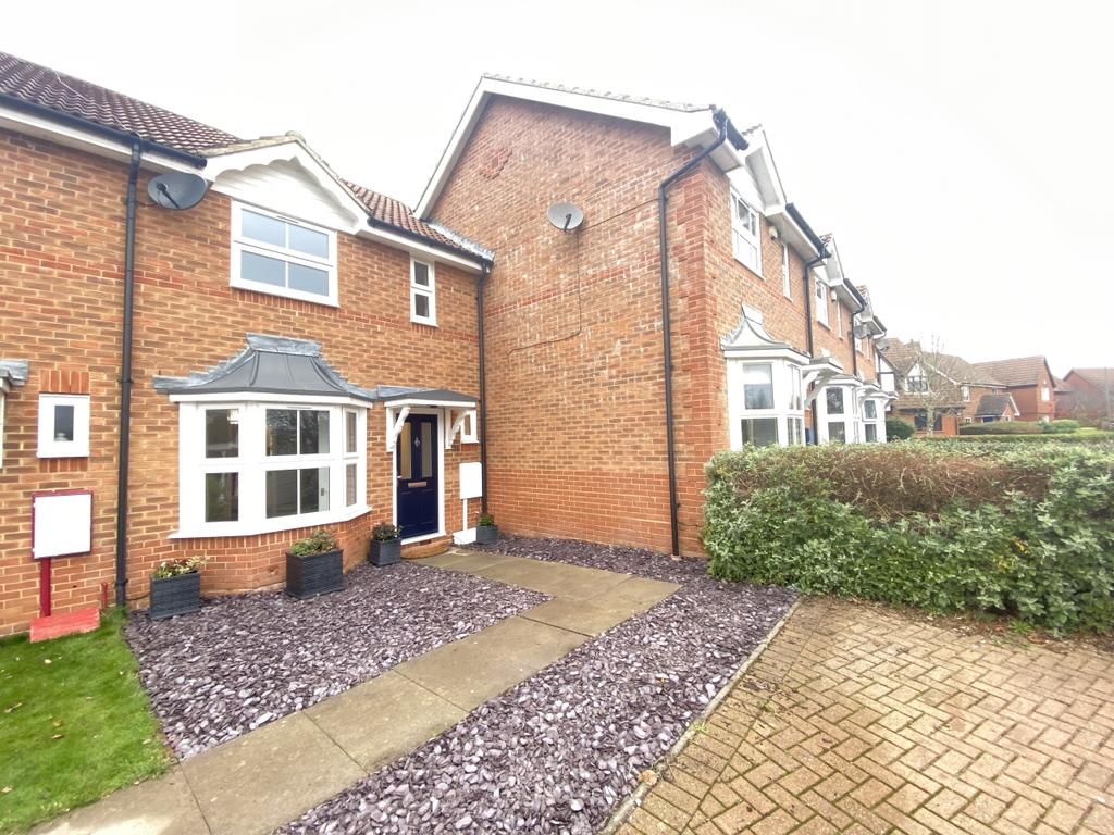 Pippin Way Kings Hill ME19 2 bed terraced house £1,200 pcm (£277 pw)