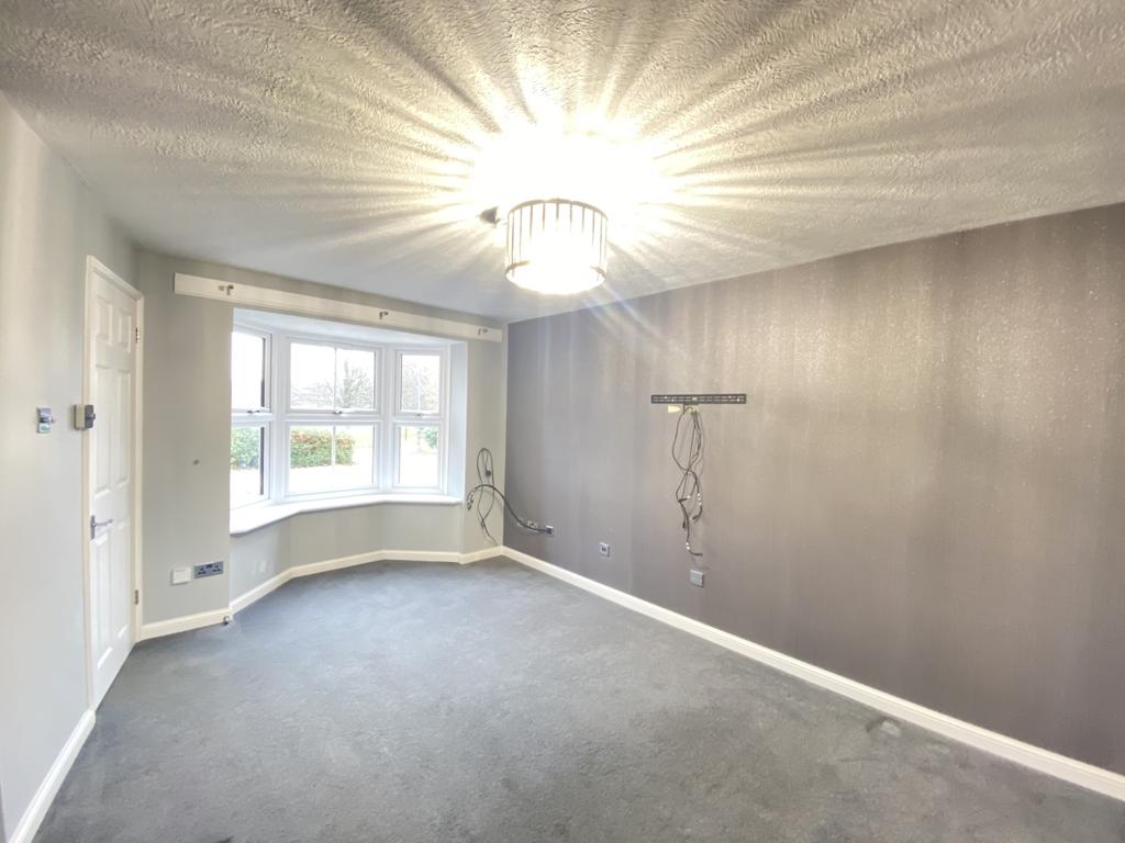 Pippin Way Kings Hill ME19 2 bed terraced house £1,200 pcm (£277 pw)
