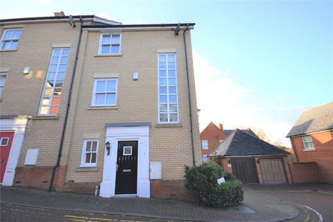 3 bedroom semi-detached house to rent - James Wicks Court, Colchester, CO3