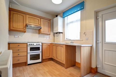 2 bedroom terraced house to rent, George Street, Skipton, BD23