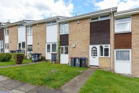 4 bedroom terraced house to rent, Sundridge Close, Canterbury