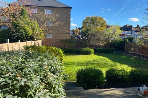 22 Allington Road, London, NW4 3DE