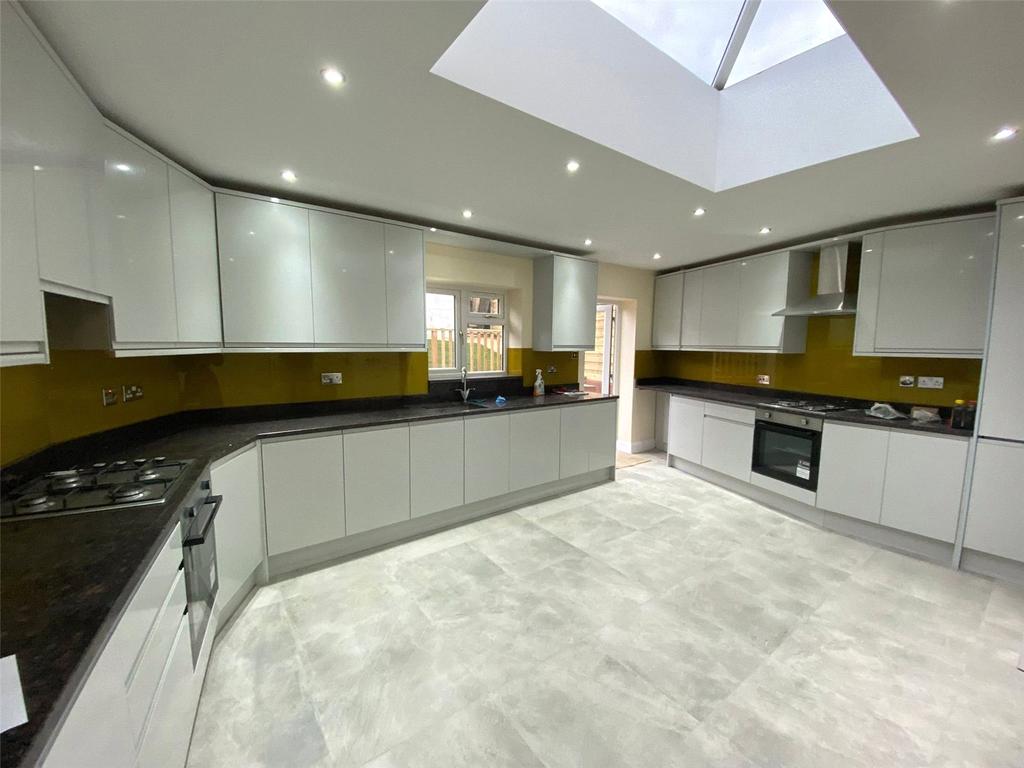 Stayton Road, Sutton, Surrey, SM1 Property £755 pcm (£174 pw)