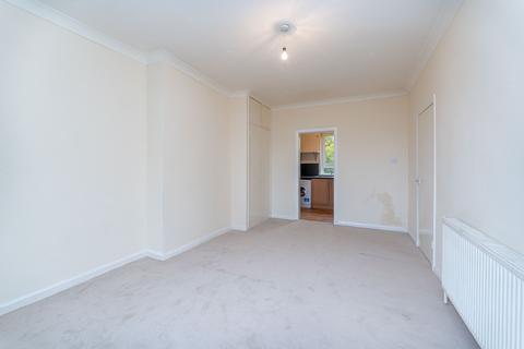 23 Loganlea Drive, Edinburgh, EH7 6LS
