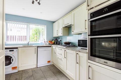 3 Ashbourne, Bracknell, RG12 8SG