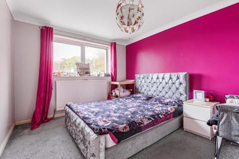 3 Ashbourne, Bracknell, RG12 8SG