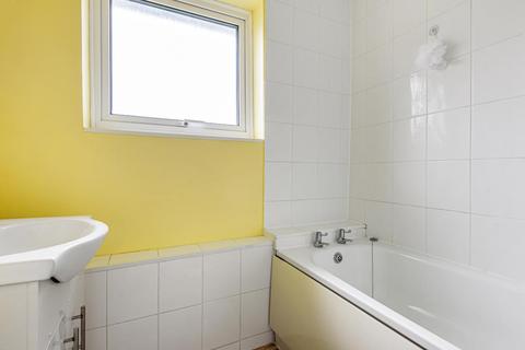 3 Ashbourne, Bracknell, RG12 8SG