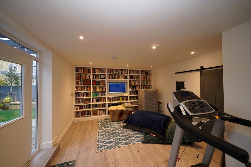 Studio/Office