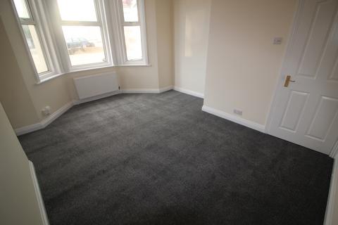 2 bedroom ground floor flat to rent, Holdenhurst Road, Bournemouth, BH8