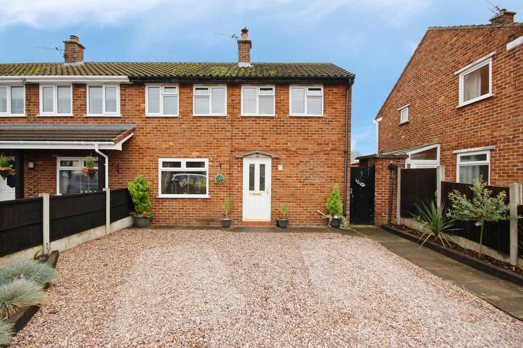 Rowan Road, Weaverham, CW8 2 bed end of terrace house £160,000