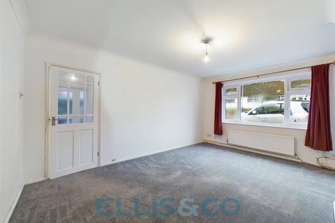 2 bedroom bungalow to rent - Nursery Close, Tonbridge, TN10