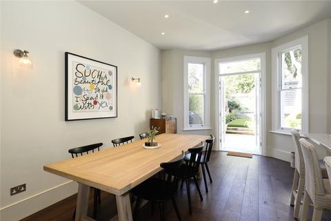 6 Bernard Gardens, London, SW19 7BE