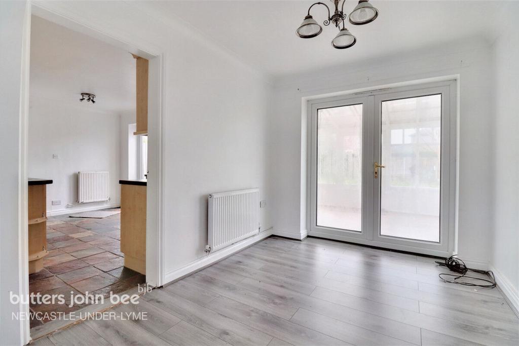 Wayside Avenue, Newcastle 3 bed detached house £280,000