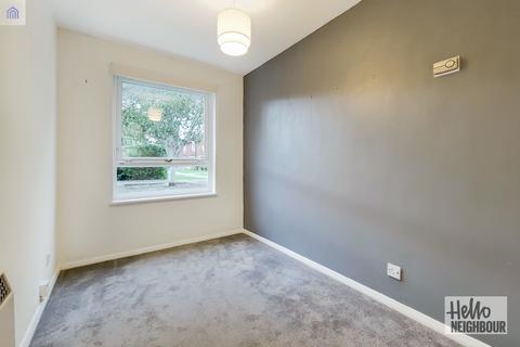 2 bedroom apartment to rent - Carters Close, Worcester Park, KT4