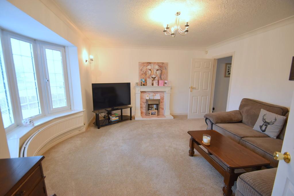 11 Manor Grove, Danygraig, Porthcawl... 3 bed detached house £414,950